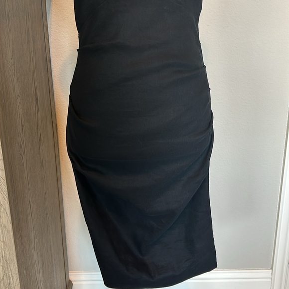 Nicole Miller: Fitted Linen Midi Dress - Picture 4 of 12